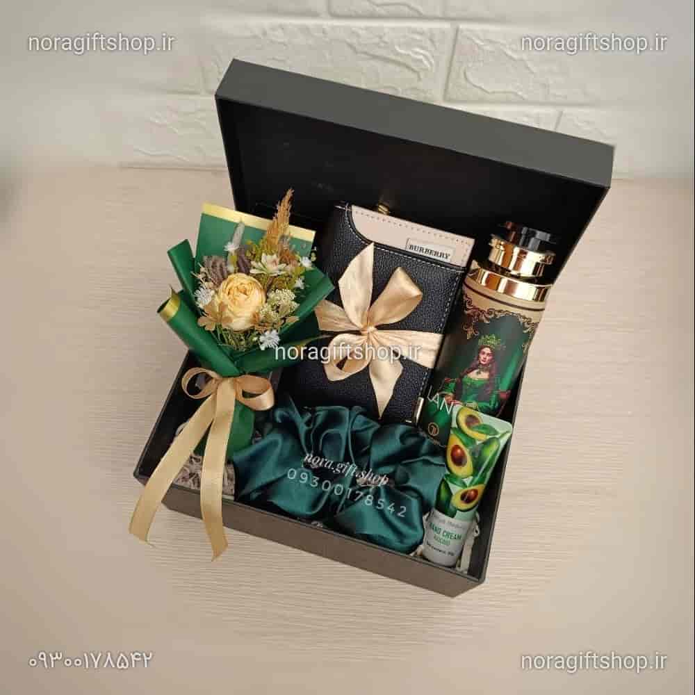 باکس هدیه لوکس سبز زمردی